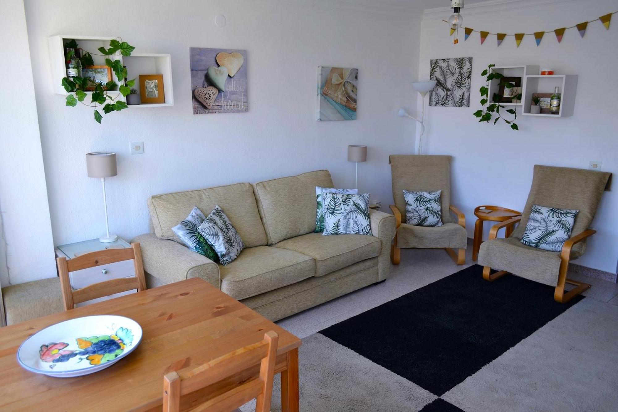 Spacious 1 Bedroom Apartment, Beach Front, Torrox Costa ภายนอก รูปภาพ