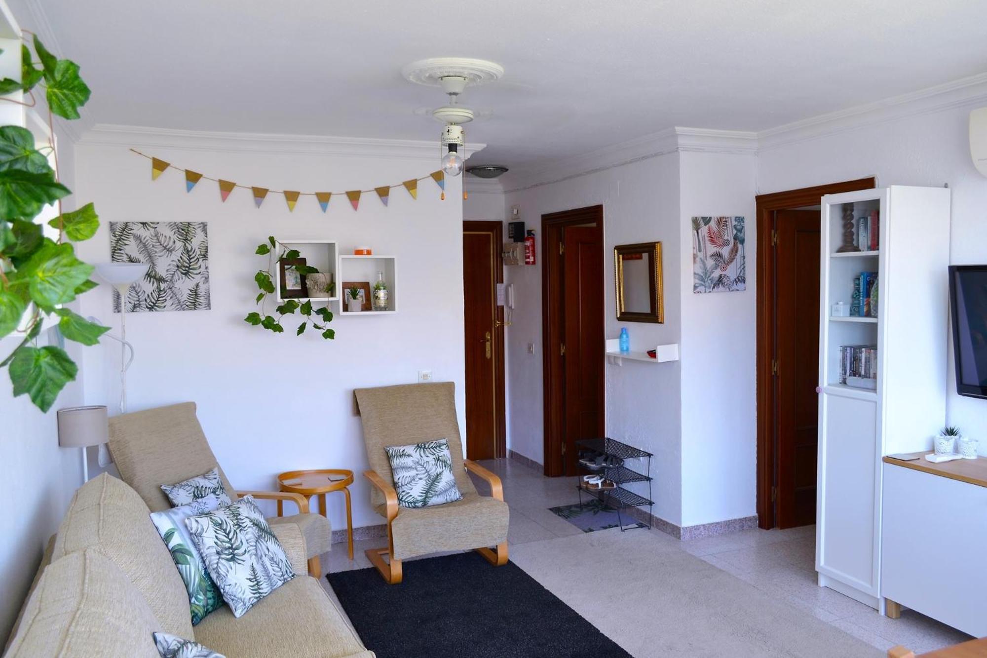 Spacious 1 Bedroom Apartment, Beach Front, Torrox Costa ภายนอก รูปภาพ